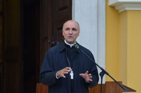 Sute de candele au luminat grădina Palatului Baroc în semn de solidaritate cu cei sărmani (FOTO / VIDEO)