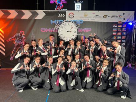 Dansatorii orădeni de la Unique Dance Studio au ocupat locul 2 la Campionatului Mondial de Hip-Hop și Street Dance (FOTO)