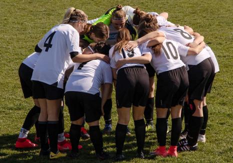 Fotbal feminin: United Bihor va disputa două jocuri acasă şi unul în deplasare la barajul de promovare în Liga 1