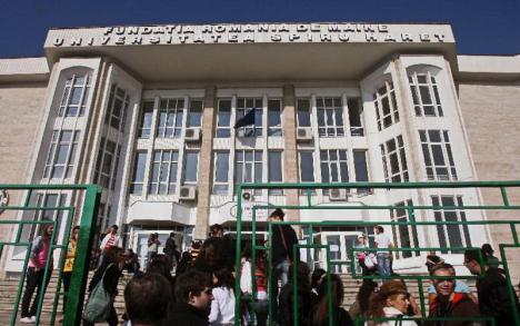 Zeci de percheziţii DIICOT la Universitatea 'Spiru Haret', în Bucureşti şi în 13 judeţe, într-un dosar privind acordarea de diplome false