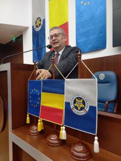 Unic candidat, Aurel Căuș a fost reales președinte al Senatului Universității din Oradea (FOTO)