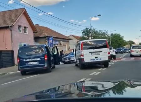 Urmărit naţional capturat în trafic în Oradea: Era condamnat pentru fraude de peste 4,9 milioane lei şi alcool la volan (FOTO/VIDEO)