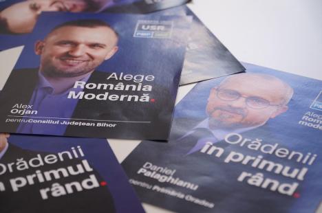 Șefii Alianței Dreapta Unită, la Oradea: „Un vot pentru PNL înseamnă un vot pentru PSD. Ei de frică și-au unit destinele. Bihorenii să nu se lase încă o dată prostiți” (FOTO)