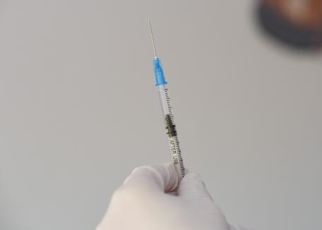 Bihorel: Opt sfaturi medicale pentru anti-vaccinişti