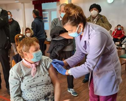 Mai puţin de 1.000 de bihoreni s-au vaccinat anti-Covid, în ultima zi