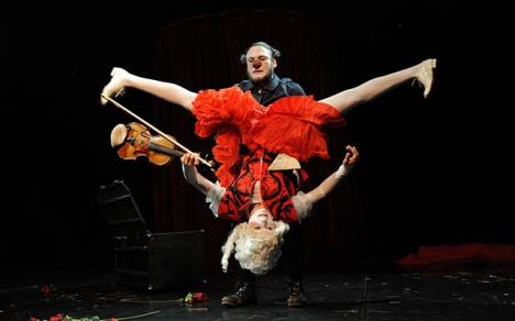 Les Rois Vagabonds aduc miercuri teatru-circ la Oradea