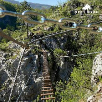 Un nou traseu spectaculos de Via Ferrata în Bihor: La Pendul se deschide duminică la Șuncuiuș! (FOTO/VIDEO)