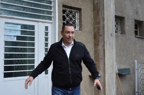 Victor Ponta, audiat la DNA Oradea! (FOTO)