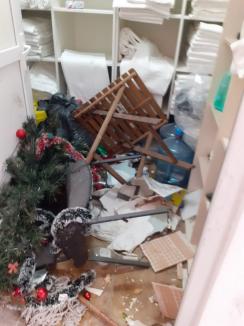 Mai mulţi tineri au distrus vila pe care au închiriat-o de Revelion. Pagube de până la 30.000 de euro (FOTO / VIDEO)
