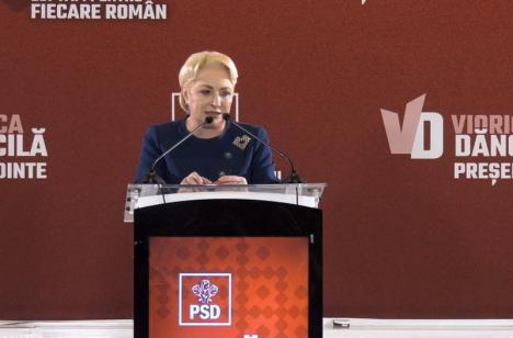 Viorica Dăncilă, la conferinţa de la Parlament: A refuzat să spună dacă Dragnea a fost 'toxic' pentru ţară şi s-a dat de gol că nu ştie cum se calculează aria unui cerc (VIDEO)