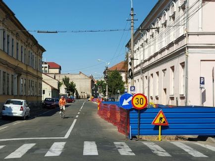 O staţie de autobuz va fi mutată temporar din cauza lucrărilor de pe strada Mihai Viteazul