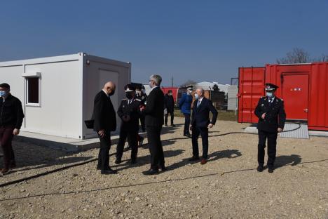 În Bihor, s-au inaugurat primele simulatoare de incendii din ţară, pentru perfecţionarea pompierilor. Ministrul Bode: „O unitate etalon” (FOTO / VIDEO)