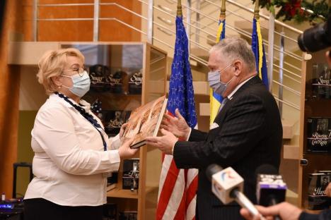 Ambasadorul SUA, la Oradea: „Ce s-a întâmplat aici în ultimii 10-12 ani este uimitor, Oradea este un model pentru celelalte oraşe din România” (FOTO)