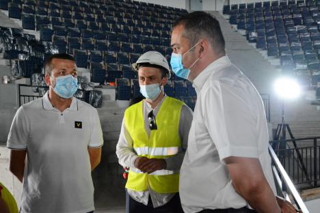 Ministrul Cseke a inspectat, din nou, şantierul sălii polivalente din Oradea. Care este stadiul lucrărilor (FOTO / VIDEO)