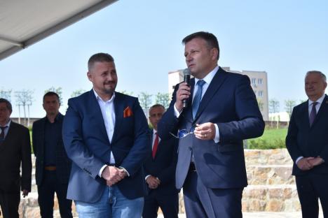 Ministrul Muncii la Oradea: A stat de vorbă cu fiecare angajator de la târgul locurilor de muncă și vrea să copieze modelul evenimentului în țară (FOTO / VIDEO)