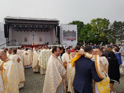 La Blaj: Papa, Iohannis şi eu (FOTO)