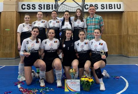Sportivele de la ACS Super Volei 2017 Oradea au devenit vicecampioane la categoria cadete