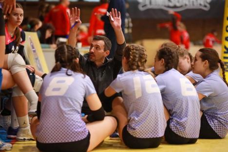 ACS Viitorul Borş s-a calificat pentru faza semifinală a Campionatului Naţional de volei junioare