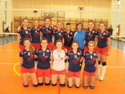 Debut cu victorii pentru voleibalistele de la CSU Oradea în campionat
