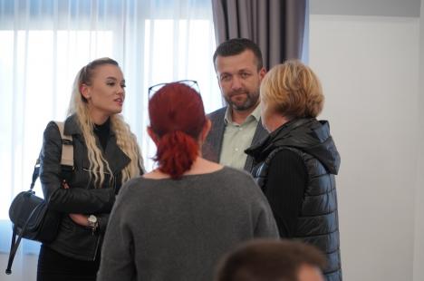 Peste aşteptări: Circa 50 de locuitori din Ioşia s-au întâlnit cu primarul Birta și au votat proiecte de bugetare participativă pentru cartierul lor (FOTO)