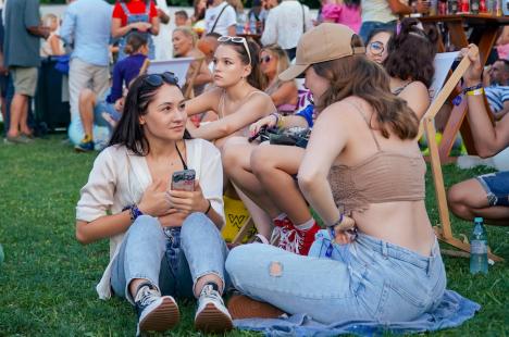 Mii de fani au cântat cu B.U.G. Mafia în ultima zi de Waves Festival (FOTO/VIDEO)