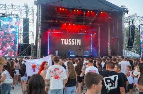 Waves Festival a început în forță, cu mii de fani dansând pe muzica DJ-ului Tujamo (FOTO/VIDEO)