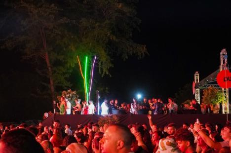 Waves Festival a început în forță, cu mii de fani dansând pe muzica DJ-ului Tujamo (FOTO/VIDEO)