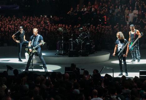 Volumul 'Metallica - povestea din spatele cântecelor' se lansează sâmbătă la Oradea, cu un concert 'Metallica - Masterpiece' (VIDEO)