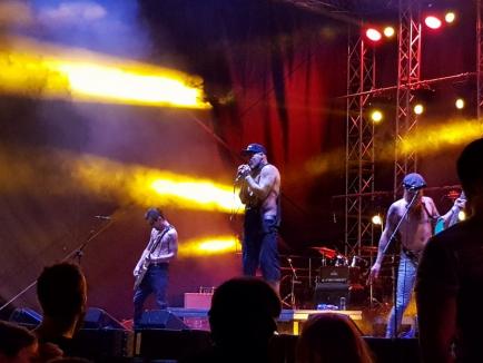 WTF: În a doua zi de festival, rockerii au cântat 'Săracă inima me'. Diseară, la Ineu urcă pe scenă Viţa de Vie şi Fraţii Jdieri (FOTO / VIDEO)