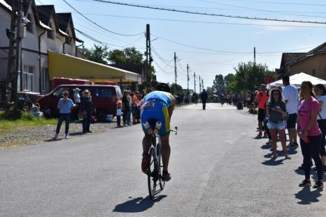 Se caută oamenii de fier! Campionatul naţional de triatlon a revenit în Bihor (FOTO / VIDEO)