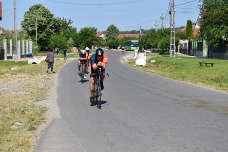 Se caută oamenii de fier! Campionatul naţional de triatlon a revenit în Bihor (FOTO / VIDEO)