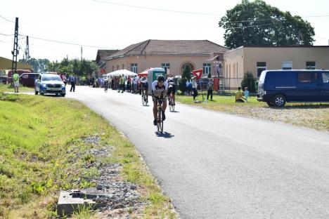 Se caută oamenii de fier! Campionatul naţional de triatlon a revenit în Bihor (FOTO / VIDEO)