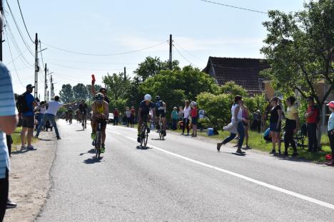 Se caută oamenii de fier! Campionatul naţional de triatlon a revenit în Bihor (FOTO / VIDEO)