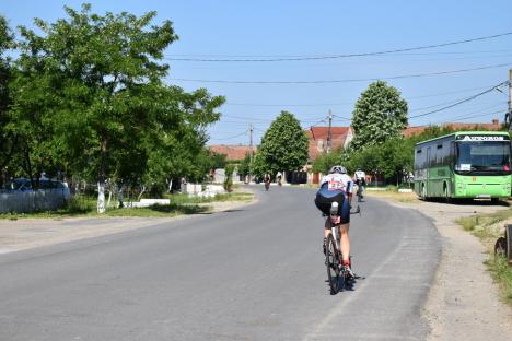 Se caută oamenii de fier! Campionatul naţional de triatlon a revenit în Bihor (FOTO / VIDEO)