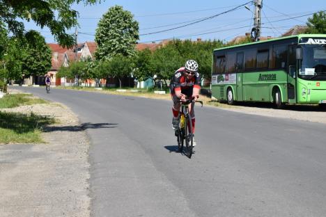 Se caută oamenii de fier! Campionatul naţional de triatlon a revenit în Bihor (FOTO / VIDEO)