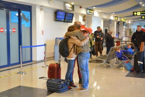 Conectaţi la Spania. Primul avion de Barcelona a aterizat cu succes la Oradea, luând cu el la întoarcere 150 de pasageri (FOTO/VIDEO)