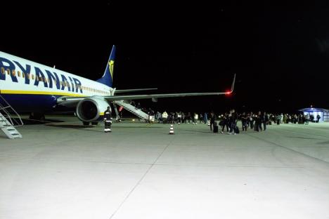 Cu avionul în Germania: Au debutat zborurile de Memmingen de pe Aeroportul Oradea (FOTO/VIDEO)