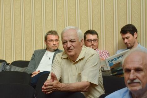 Zilele Revistei Familia au debutat cu sărbătorirea unui poet şi critic care a semnat în publicaţia orădeană timp de 51 de ani (FOTO)