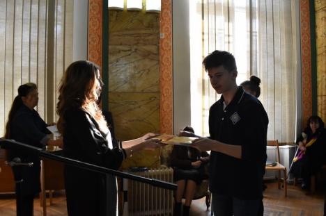 Colegiul Mihai Eminescu, în sărbătoare: Elevii merituoşi au fost premiaţi (FOTO)