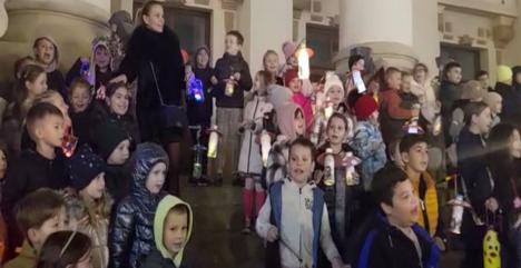 Elevii de la Liceul German din Oradea au sărbătorit cu lampioane Ziua Sfântului Martin (FOTO)