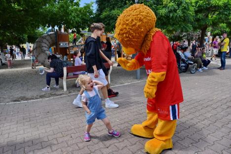 Imagini de la Festivalul Copiilor din Oradea. Cum s-au distrat picii (FOTO)