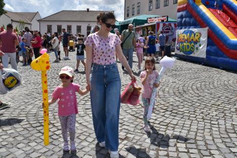 Imagini de la Festivalul Copiilor din Oradea. Cum s-au distrat picii (FOTO)