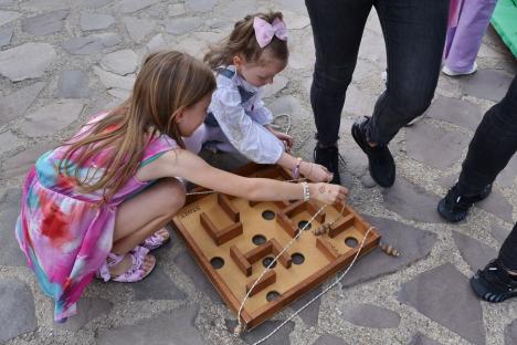 Imagini de la Festivalul Copiilor din Oradea. Cum s-au distrat picii (FOTO)