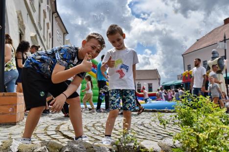 Imagini de la Festivalul Copiilor din Oradea. Cum s-au distrat picii (FOTO)