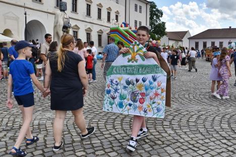 Imagini de la Festivalul Copiilor din Oradea. Cum s-au distrat picii (FOTO)