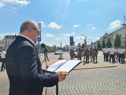 Ziua Drapelului în Oradea: Participanți puțini la festivitățile din Piața Unirii (FOTO / VIDEO)