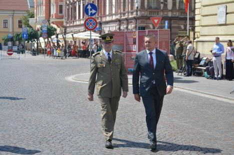 Ziua Imnului Naţional, sărbătorită în Oradea cu militari, politicieni şi puţini orădeni (FOTO/VIDEO)