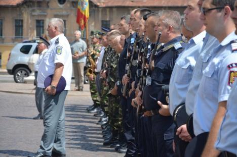 Ziua Imnului Naţional, sărbătorită în Oradea cu militari, politicieni şi puţini orădeni (FOTO/VIDEO)