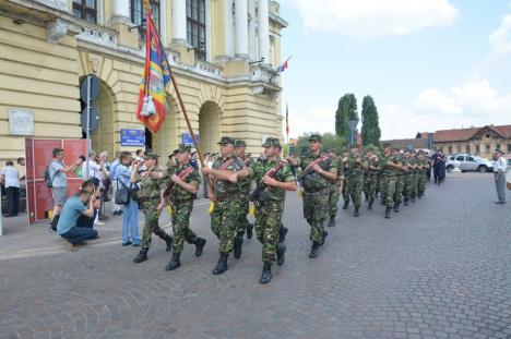 Ziua Imnului Naţional, sărbătorită în Oradea cu militari, politicieni şi puţini orădeni (FOTO/VIDEO)