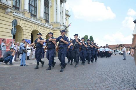 Ziua Imnului Naţional, sărbătorită în Oradea cu militari, politicieni şi puţini orădeni (FOTO/VIDEO)